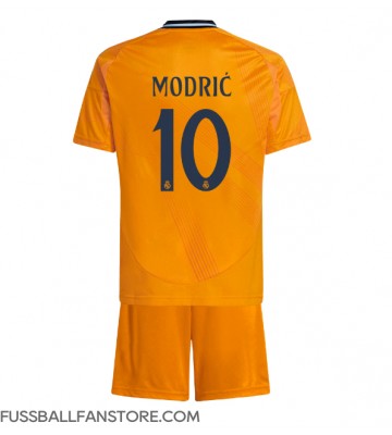 Real Madrid Luka Modric #10 Replik Auswärtstrikot Kinder 2024-25 Kurzarm (+ Kurze Hosen)